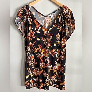 WHBM Black Floral V-Neck Ruched Shoulder Top Large Blouse Stretchy Boho Chic